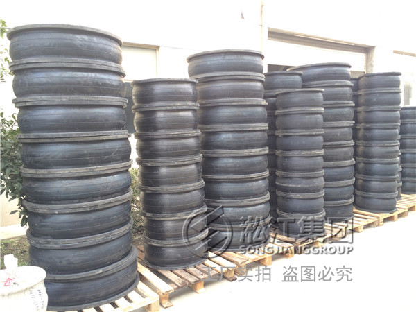蘇州熱鍍鋅法蘭橡膠接頭，吳中區(qū)法蘭橡膠接頭，市政污水處理法蘭橡膠接頭